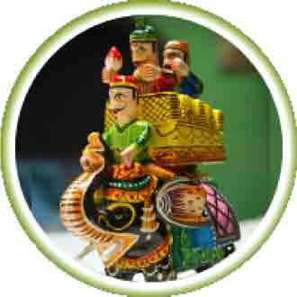 varanasi wooden lacquer wear and toys