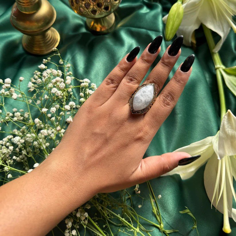 Moonstone Vanki Ring